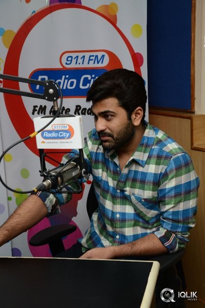 Express-Raja-Movie-Team-at-Radio-City